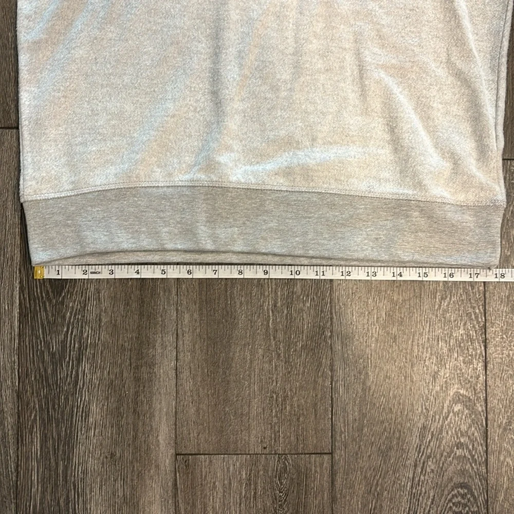 Men’s Gear Light Gray Raglan Sweatshirt - Size Small - Picture 9 of 9